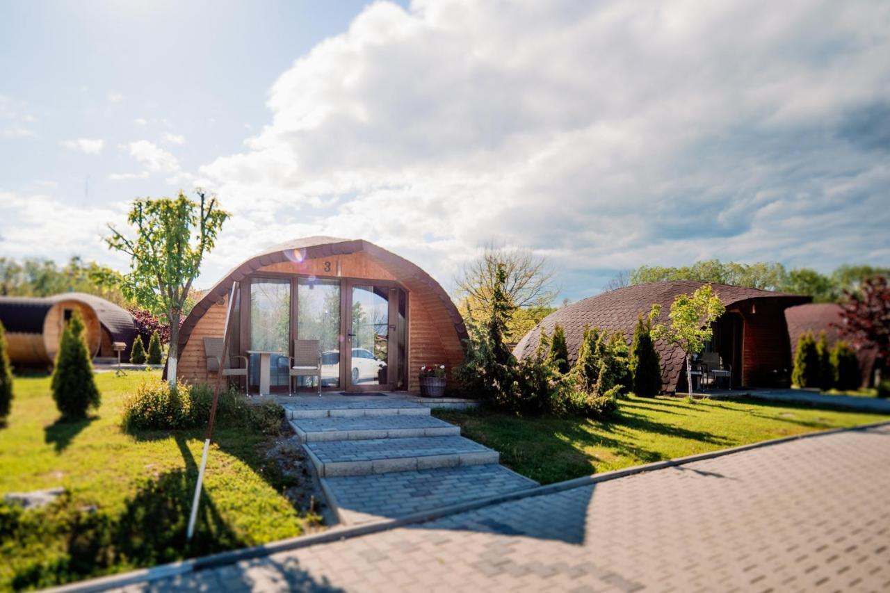 فندق Montana Garden Răşinari المظهر الخارجي الصورة